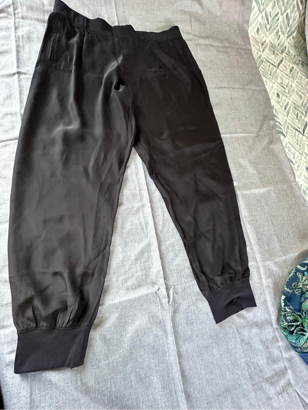Apt. 9 Black Women's 100% Silk Jogger Pants